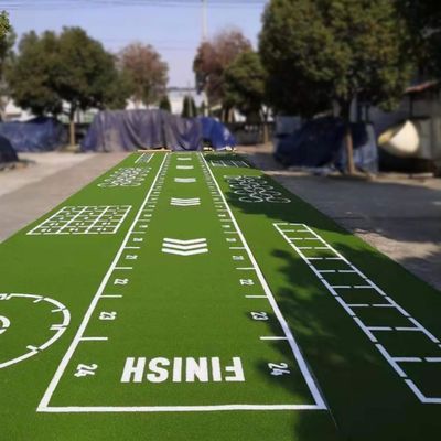 63000 points de suture/m2 Densité d'herbe artificielle Tapis de gazon sportif pour plancher de gymnase