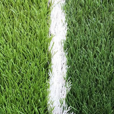 Taux de couture 16,5/10cm 50mm Football gazon artificiel gazon synthétique pour le terrain de football