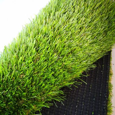8204 Tapis d'herbe en plastique La solution ultime pour l'aménagement paysager et la décoration du jardin