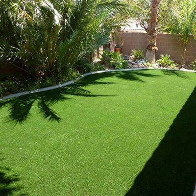 L'herbe artificielle naturelle pour le jardin et les animaux de compagnie 2m/4m*25m
