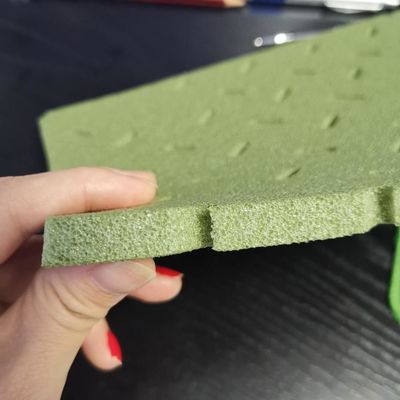 Le support de choc XPE pour le gazon artificiel pour répondre aux exigences des clients