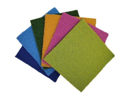 Double support en PP NET en PU en herbe artificielle verte pour le plancher de gymnase
