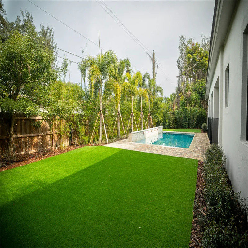 Tapis de gazon synthétique de couleur bleue pour jardin